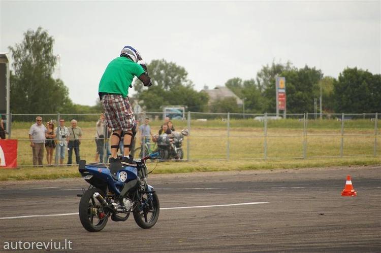 bike_show_millenium__59___Large_