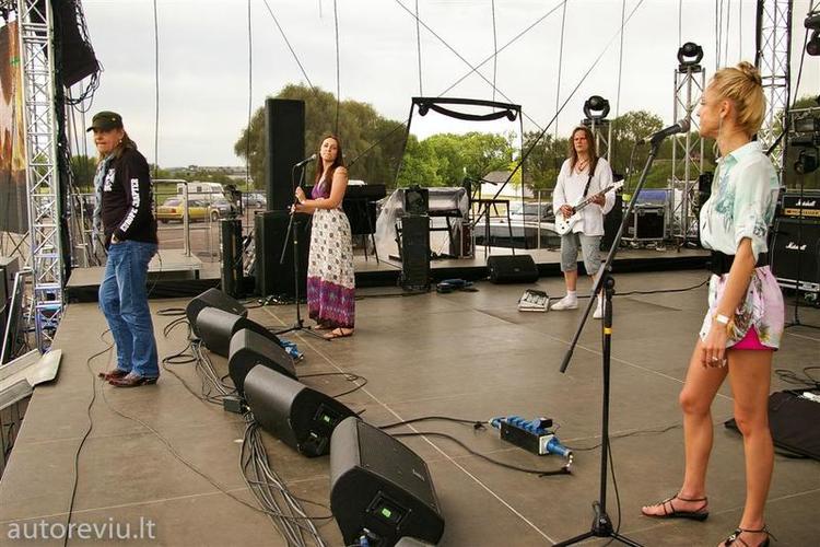 bike_show_millenium__92___Large_