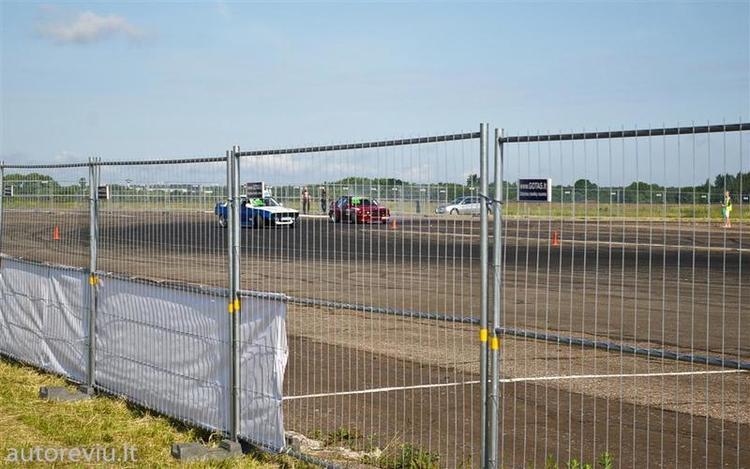 auto_show_millenium__1___Large_