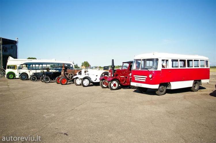 auto_show_millenium__11___Large_