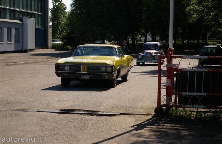 auto_show_millenium__29___Large_