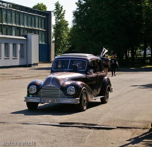 auto_show_millenium__32___Large_