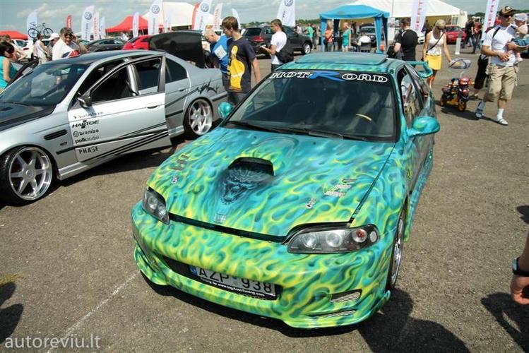 auto_show_millenium__41___Large_