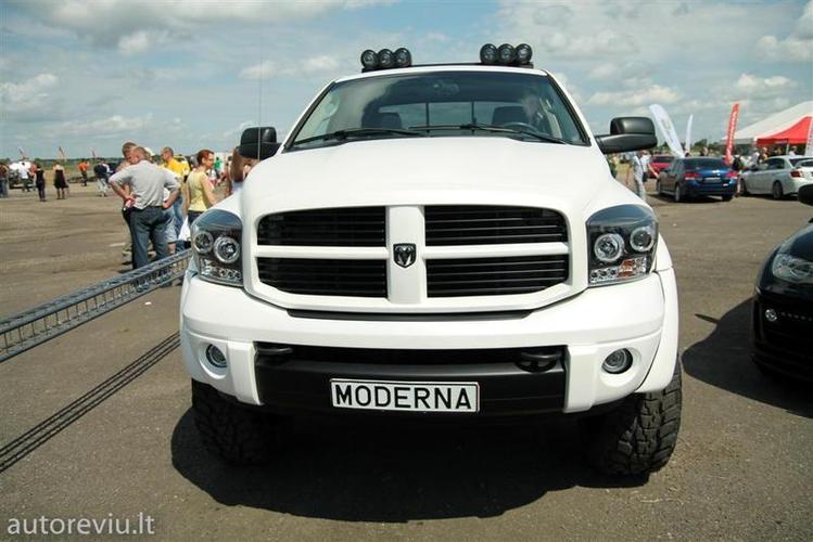 auto_show_millenium__46___Large_