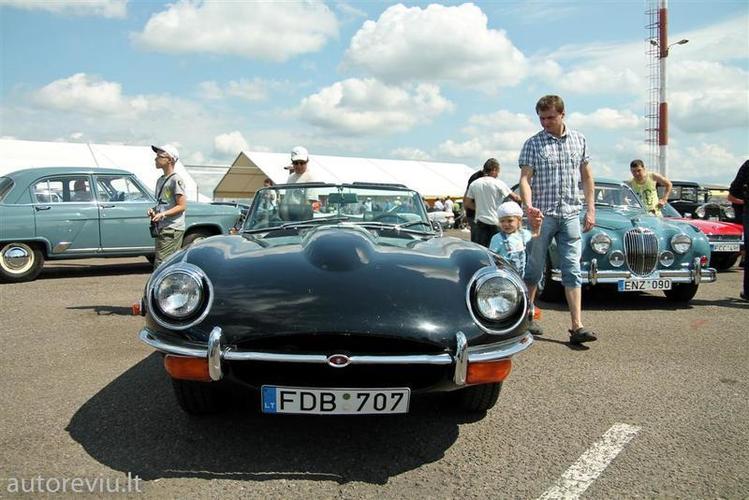 auto_show_millenium__53___Large_