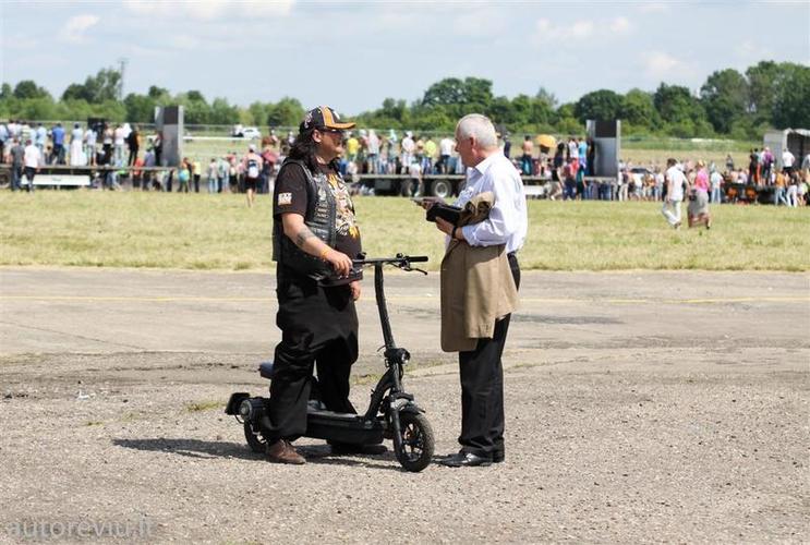 auto_show_millenium__68___Large_