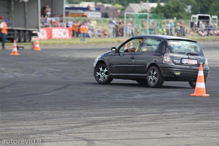 auto_show_millenium__73___Large_