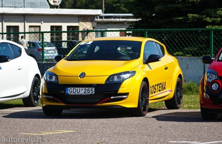 renault_sportiniai_automobiliai__4_