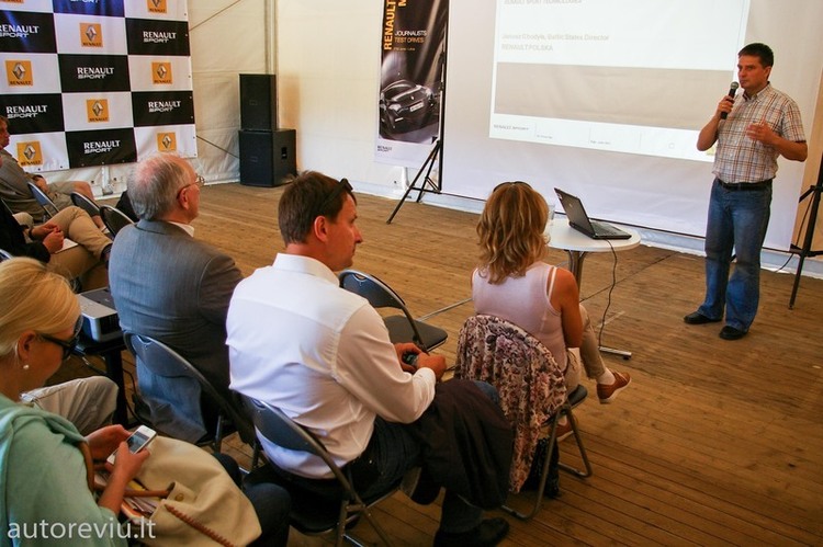 renault_sportiniai_automobiliai__7_