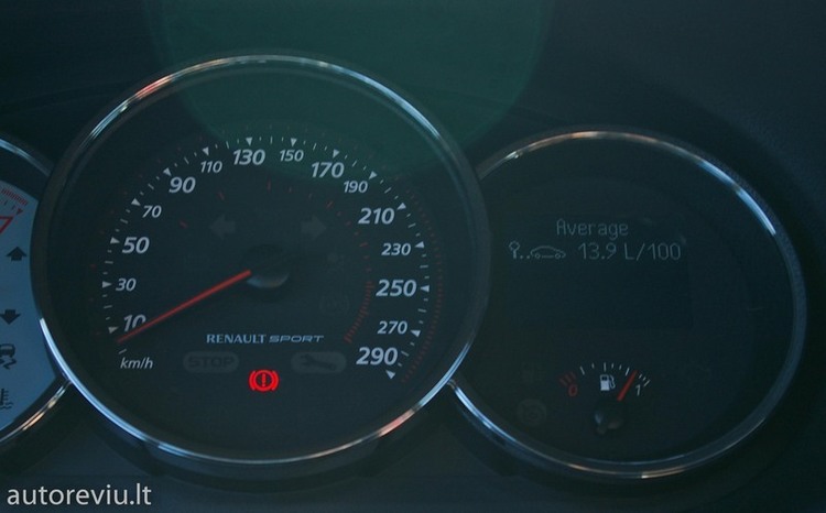 renault_sportiniai_automobiliai__10_