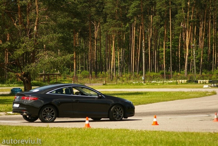 renault_sportiniai_automobiliai__23_