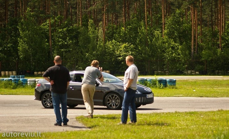 renault_sportiniai_automobiliai__24_