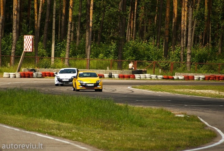 renault_sportiniai_automobiliai__29_