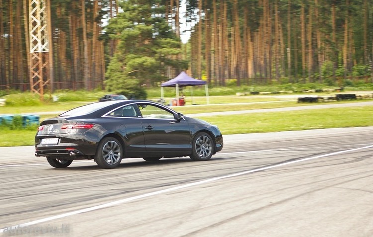 renault_sportiniai_automobiliai__32_