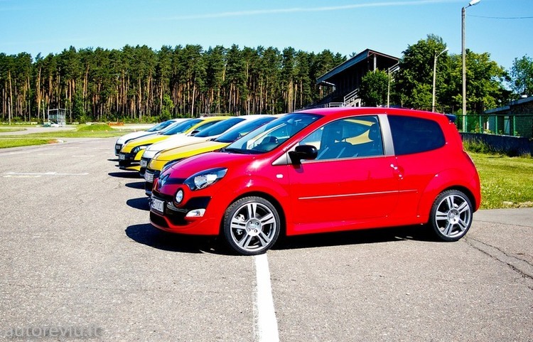 renault_sportiniai_automobiliai