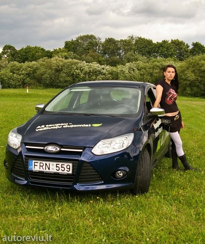 ford_focus__2_