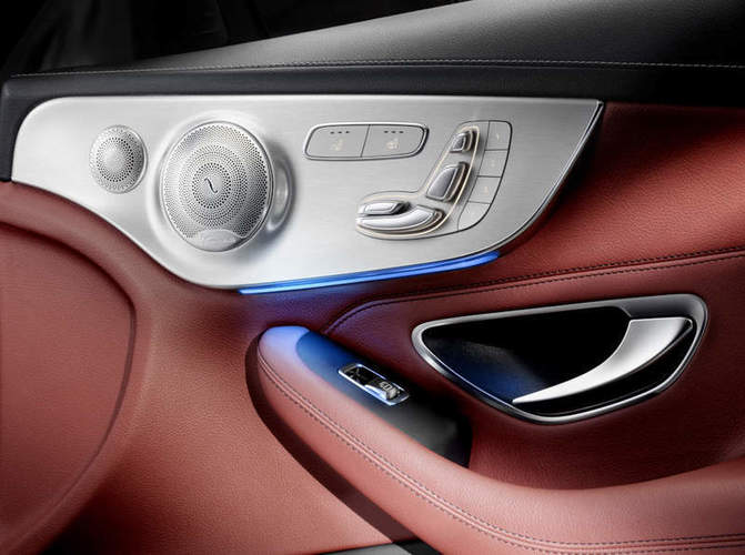 Mercedes-Benz_C-Class_Coup__C_300__17_