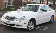 800px-Mercedes-Benz_E320_2_--_12-17-2009