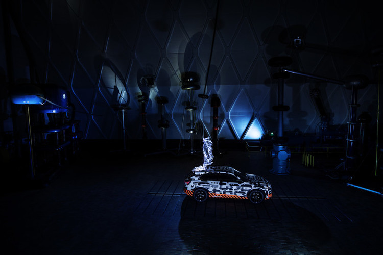 Audi_etron_Faraday_4