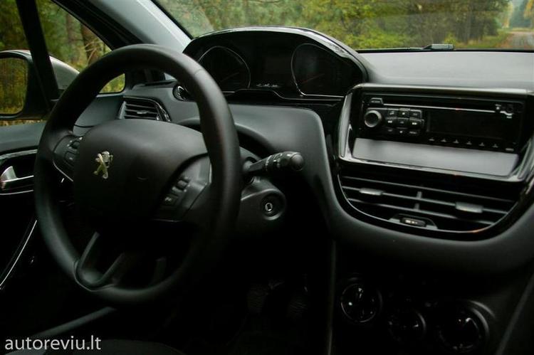 peugeot_208__2___Large_