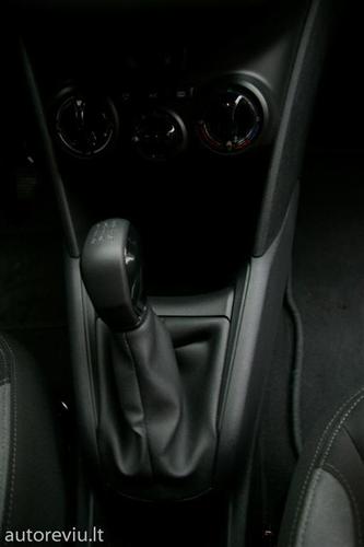 peugeot_208__4___Large_