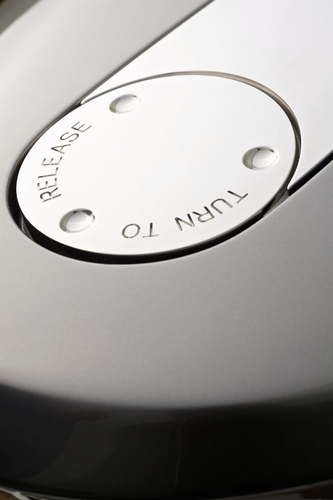 jag_concept_speedboat_301012_6__533x800_