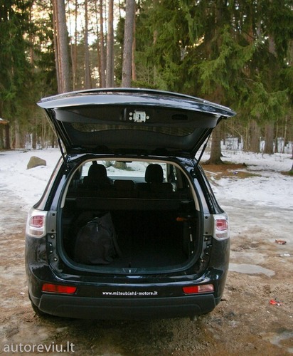 mitsubishi_outlander__5_