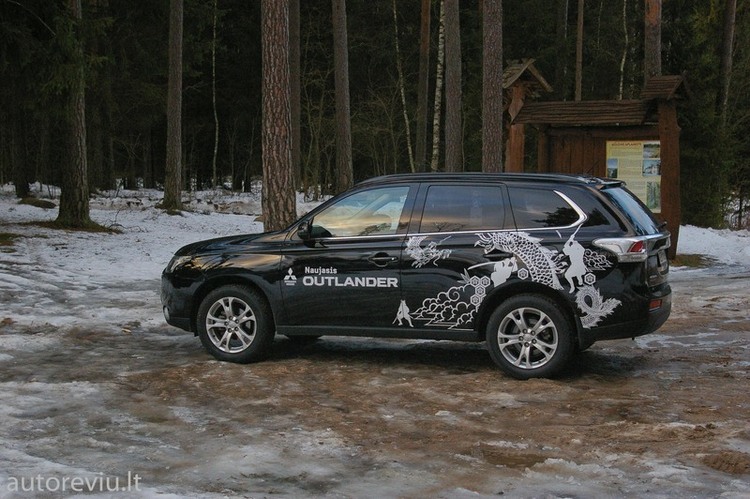 mitsubishi_outlander