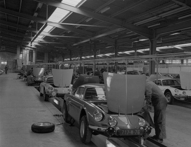 Renault_39173_global_en__Small_