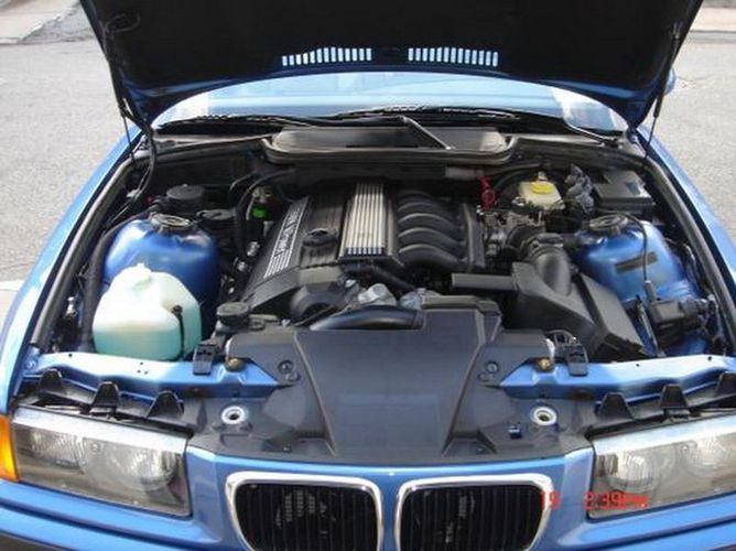 BMW_M3_Coupe_E36__2_