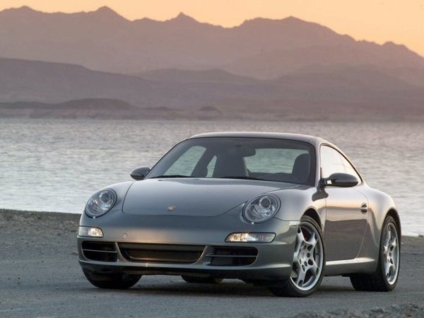 Porsche_911_Carrera_S_3