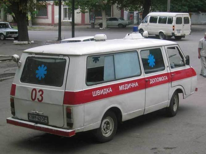 odessa-raf-2203-ambulance-01