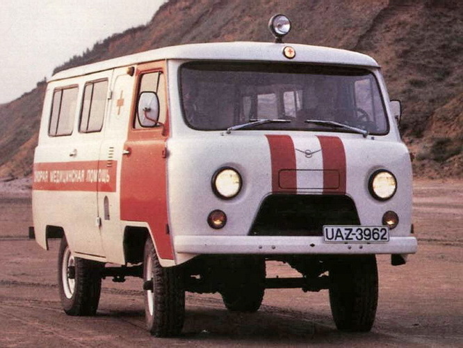 UAZ-3962-ambulance