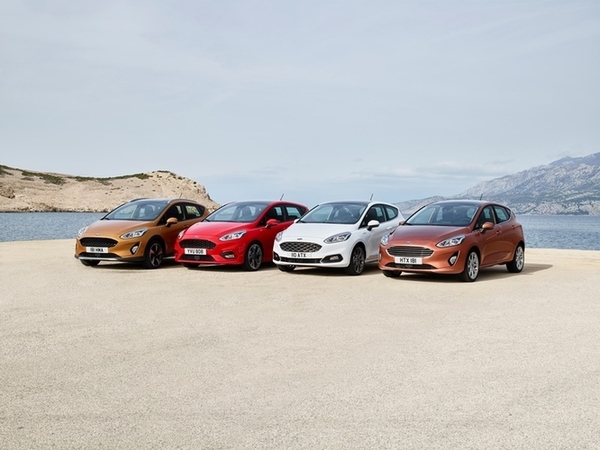 _FORD_FIESTA2016_RANGE_01