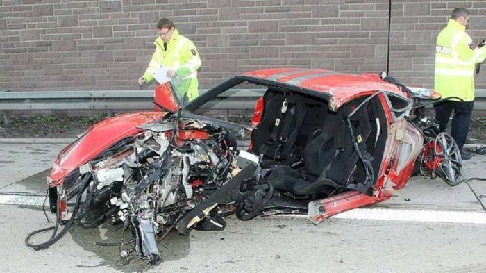 Ferrari_430_Scuderia__1_