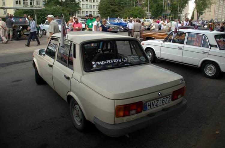 Bir___senovin_s_technikos_klubas_Ekipa_as__11_