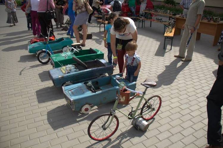 Bir___senovin_s_technikos_klubas_Ekipa_as__18_