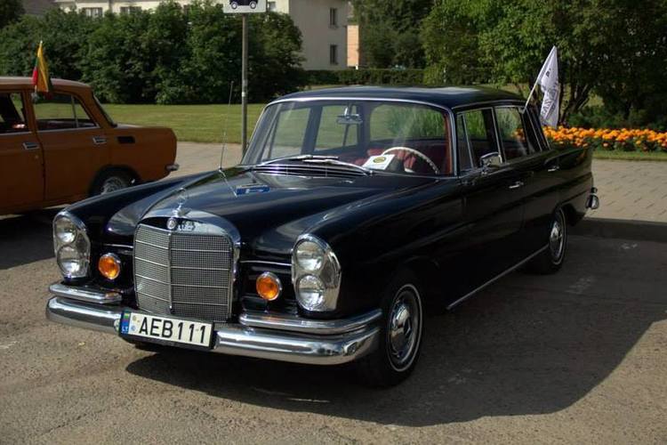 Bir___senovin_s_technikos_klubas_Ekipa_as