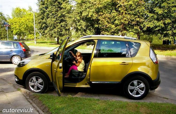 renault_scenic_xmod__Large_