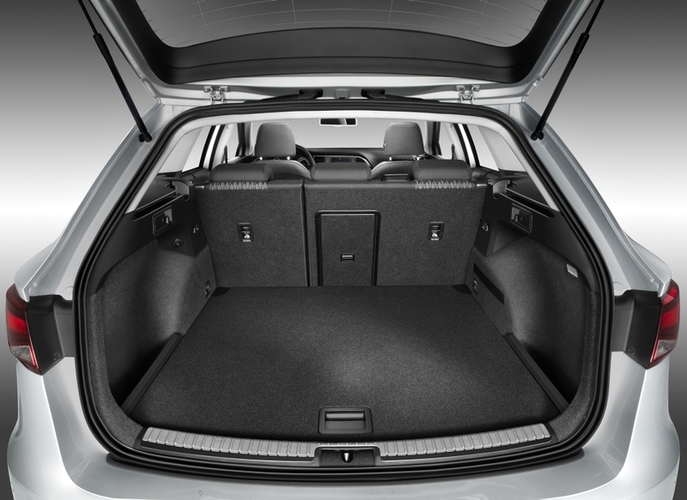 025-SEAT-LEON-ST-STYLE