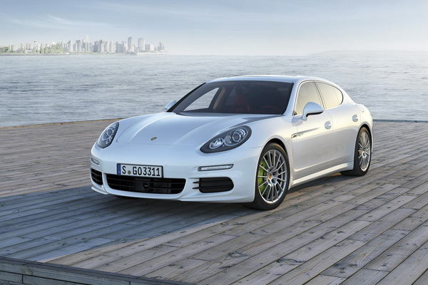 Porsche_Panamera_S_E-Hybrid