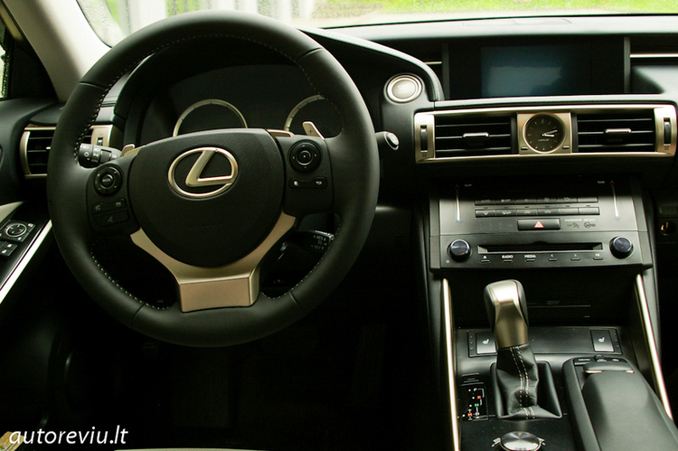 lexus_is__2_