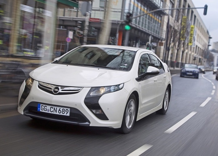 Opel-Ampera_2012