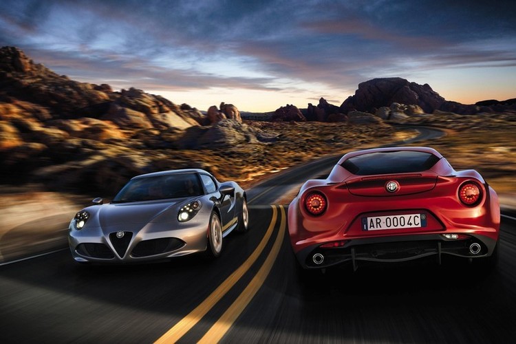 AR_alfa-romeo-4c-05