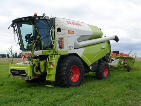 Claas_Tucano_450