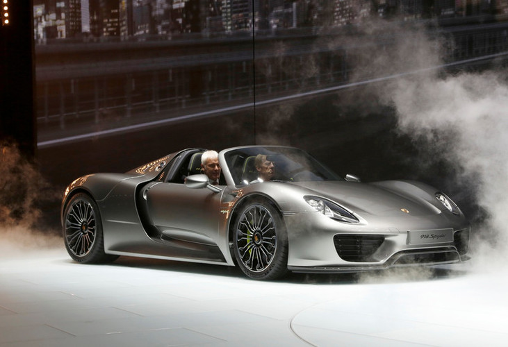 Porsche_Spyder_918_pristatymas