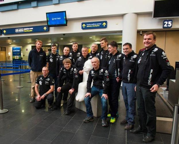 General_Financing_-_Autopaslauga_komanda_oro_uoste_nuotr