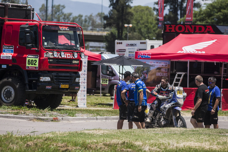 Dakar_2014_bivuakas_nuotr