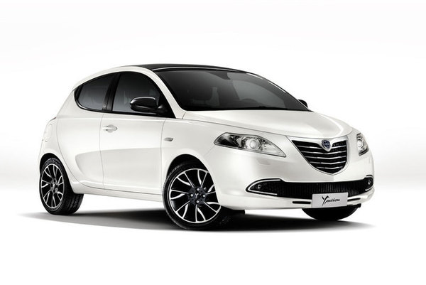 lancia-ypsilon-08