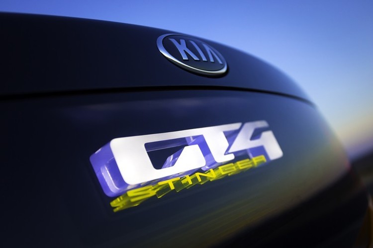 Kia_GT4_Stinger__detail_